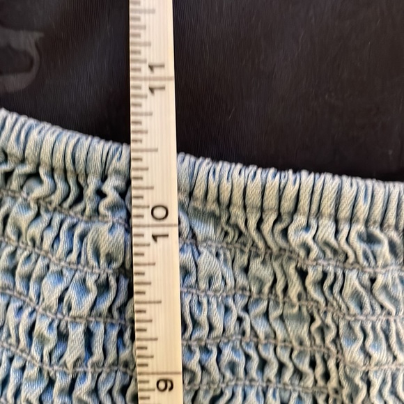 Love Tree, Blue off the shoulder top ❗️SMOKE FREE HOME❗️ - Picture 8 of 11